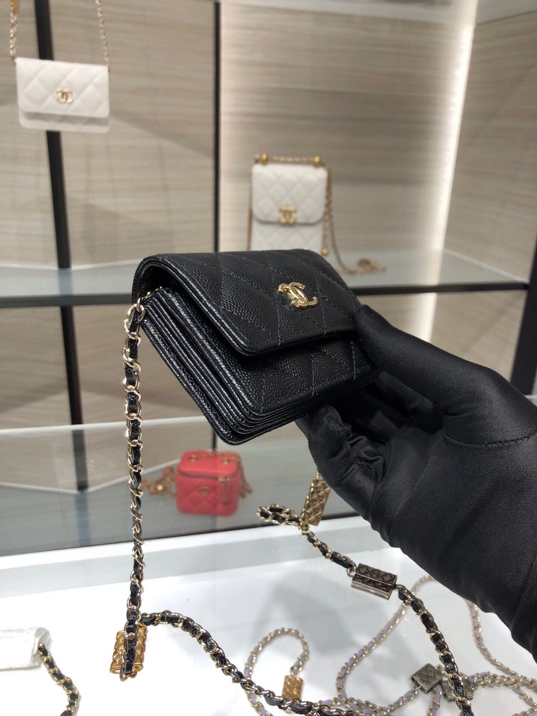 MOMO- AP2444 coco item : B-B00M1801