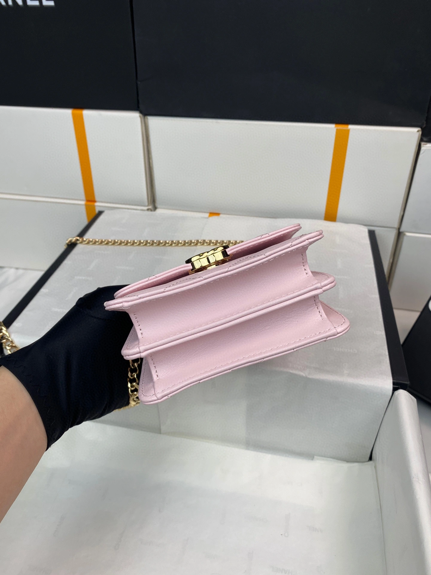 MOMO- AP2758-B07964-NH620 22 calfskin item：B-B307F0630C