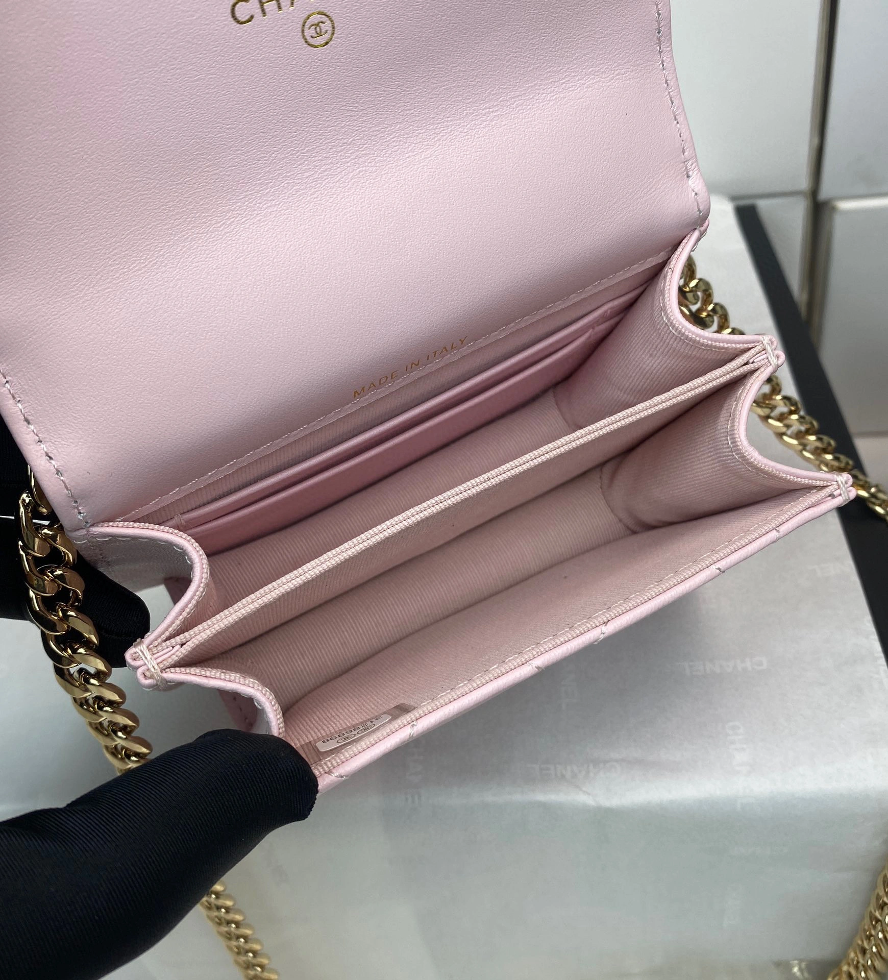 MOMO- AP2758-B07964-NH620 22 calfskin item：B-B307F0630C