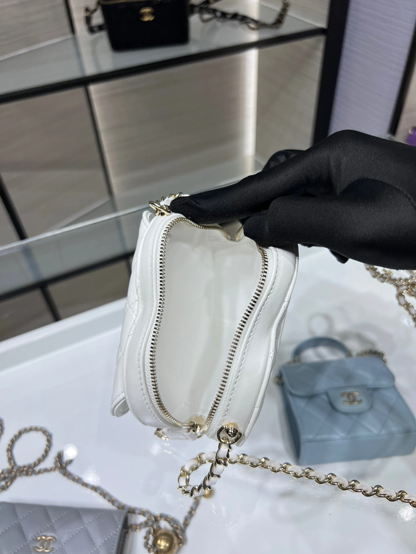 MOMO- AP2784-B08163-10601 2022S item：B-B000E2107C