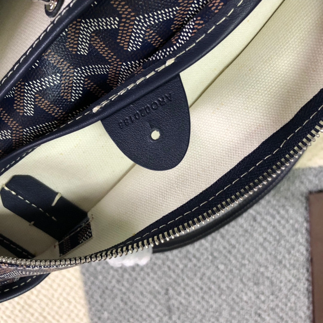 MOMO- ARTOISMMLTY01CL01P Artois item：B-B000F1242C