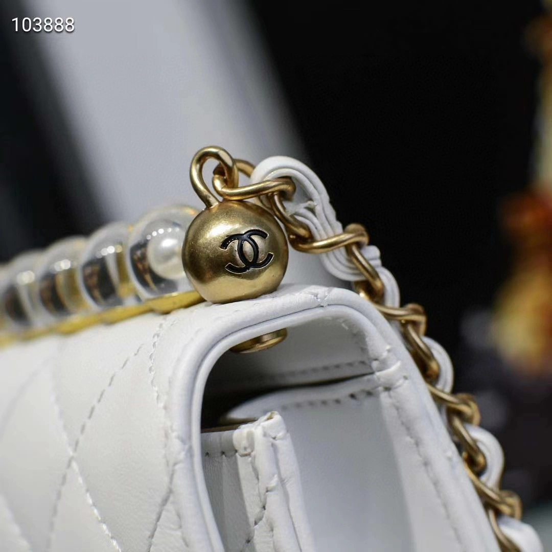 MOMO- AS0584 sheephide item : B-B202B0843