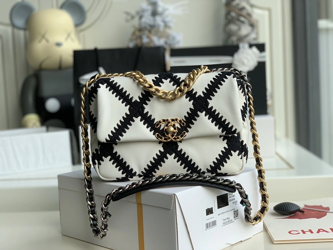 MOMO- AS1160 cowhide item : B-B307B0825