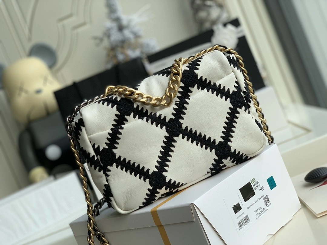MOMO- AS1160 cowhide item : B-B307B0825