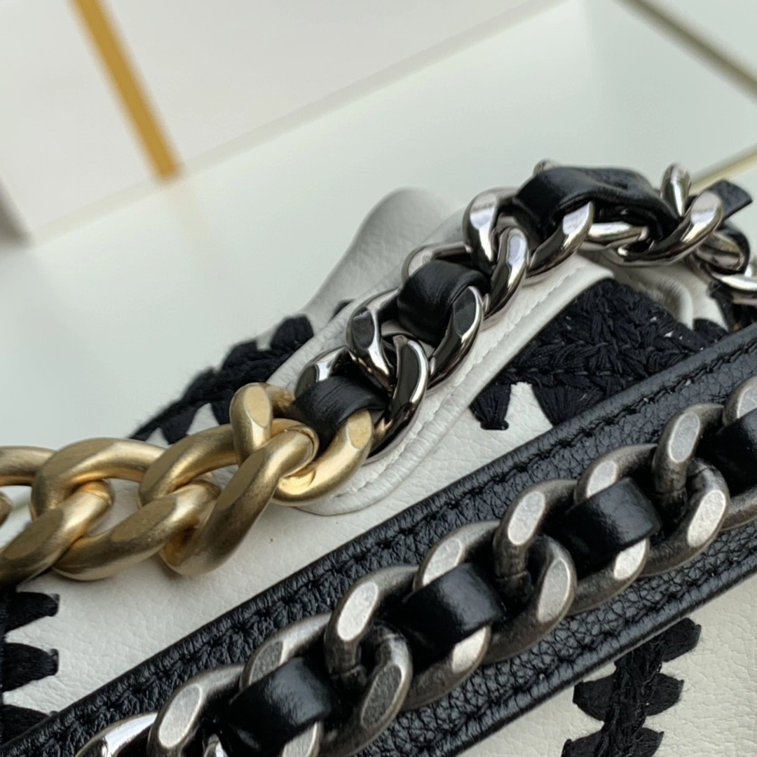 MOMO- AS1160 cowhide item : B-B307B0825