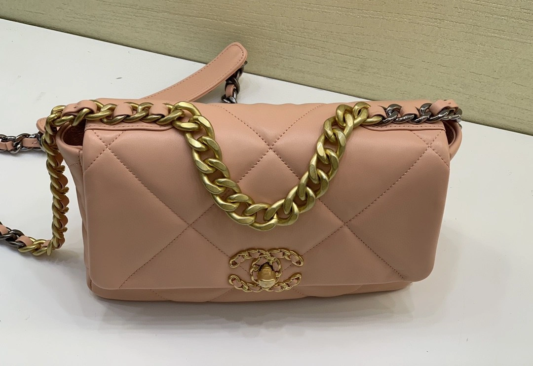 MOMO- AS1160 sheephide 19Bag item : B-B063M2802