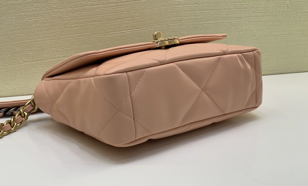 MOMO- AS1160 sheephide 19Bag item : B-B063M2802