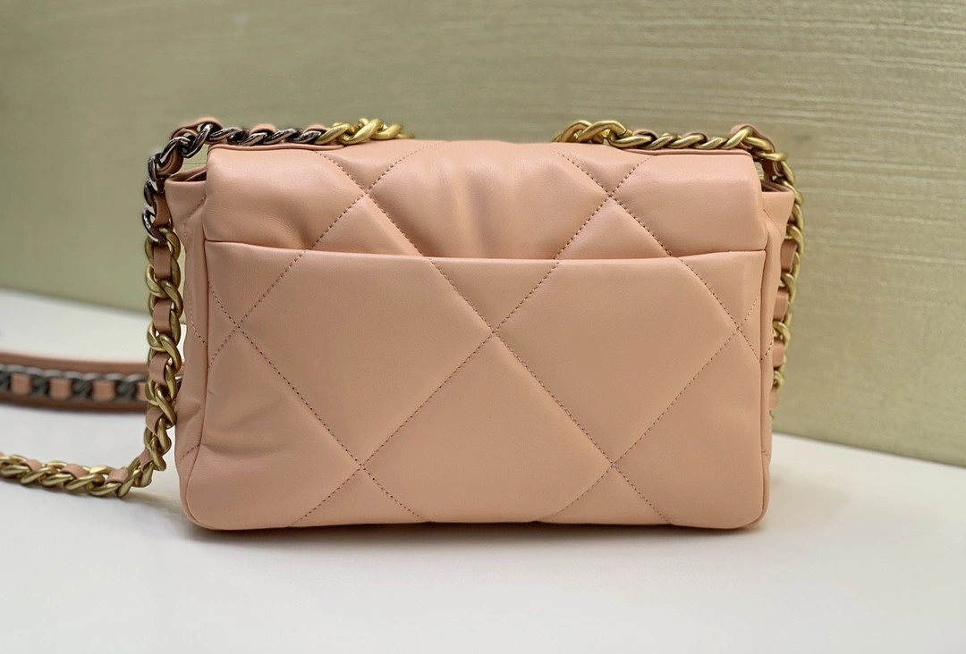 MOMO- AS1160 sheephide 19Bag item : B-B063M2802