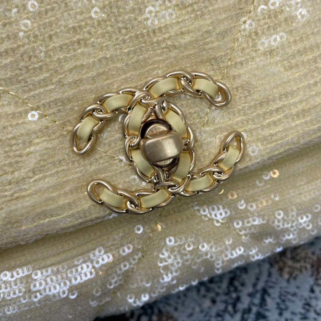 MOMO- AS1160 sheephide item : B-B307M1648