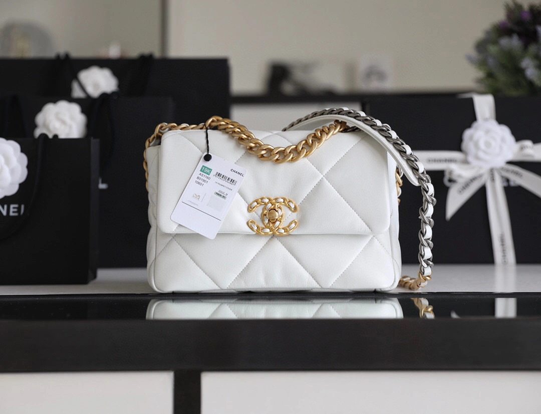 MOMO- AS1161 B01564 10601 goatskin item : B-B598E1605S