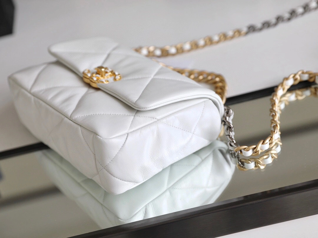MOMO- AS1161 B01564 10601 goatskin item : B-B598E1605S