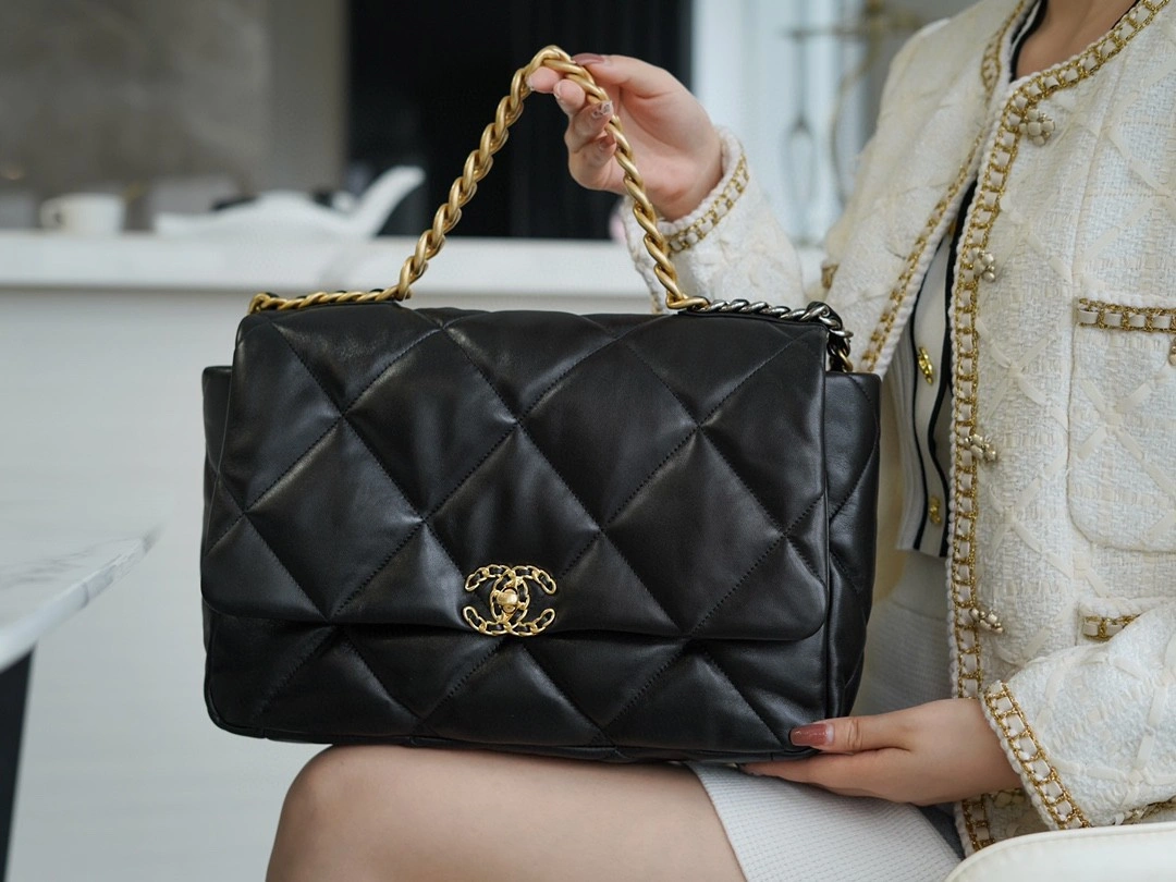 MOMO- AS1162 19bag item : B-B00M2012