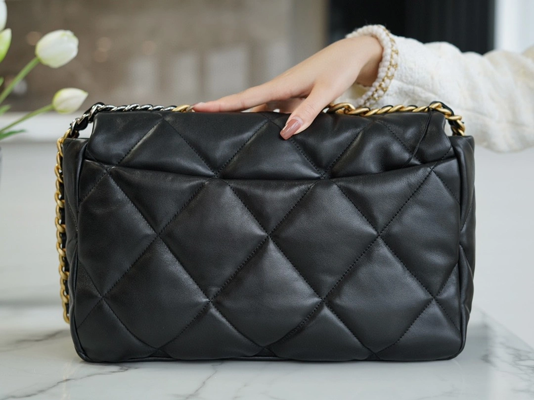 MOMO- AS1162 19bag item : B-B00M2012