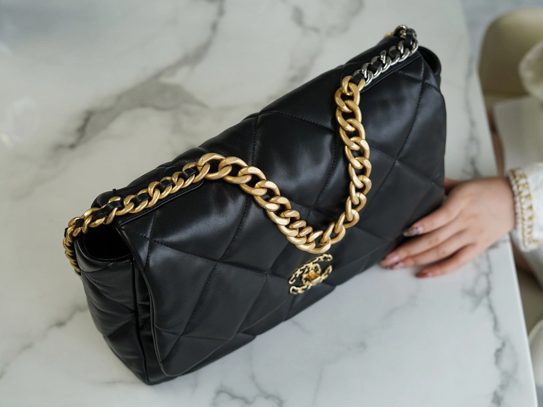 MOMO- AS1162 19bag item : B-B00M2012