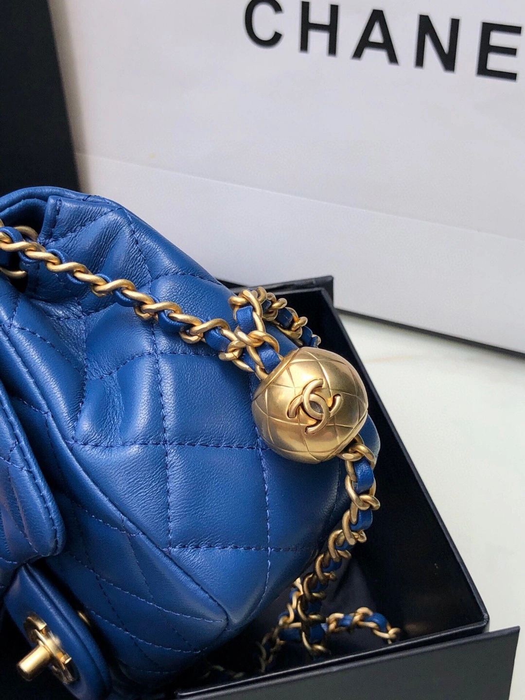 MOMO- AS1786 Lambskin item : B-B00M1633