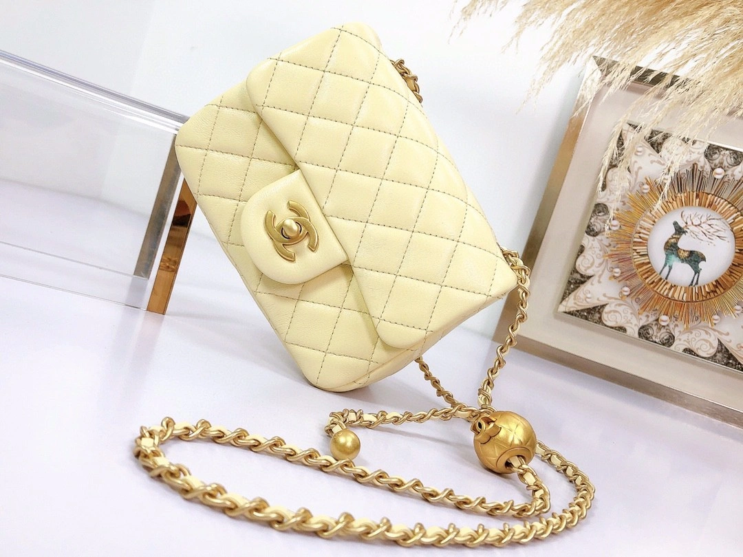 MOMO- AS1786 Lambskin item : B-B00M1635