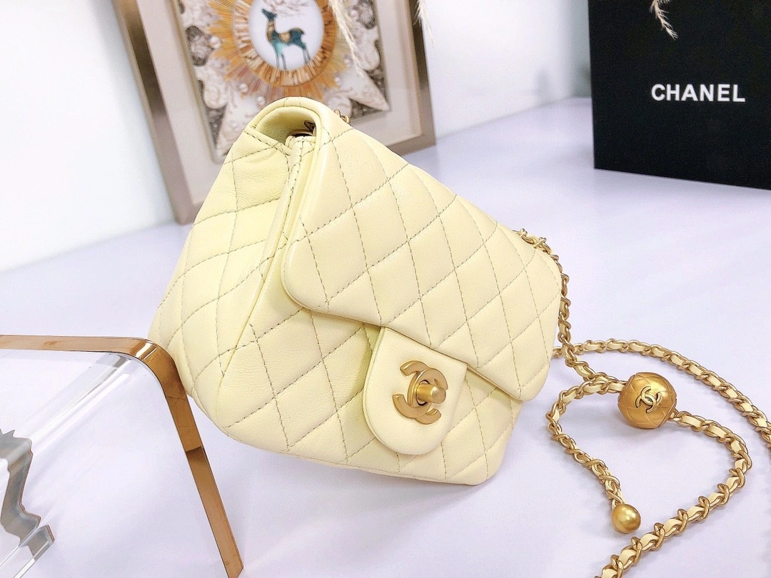 MOMO- AS1786 Lambskin item : B-B00M1635