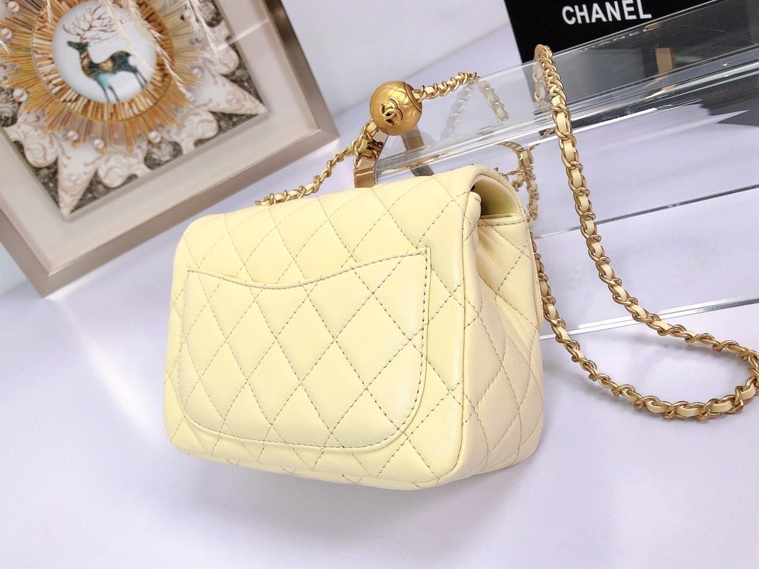 MOMO- AS1786 Lambskin item : B-B00M1635