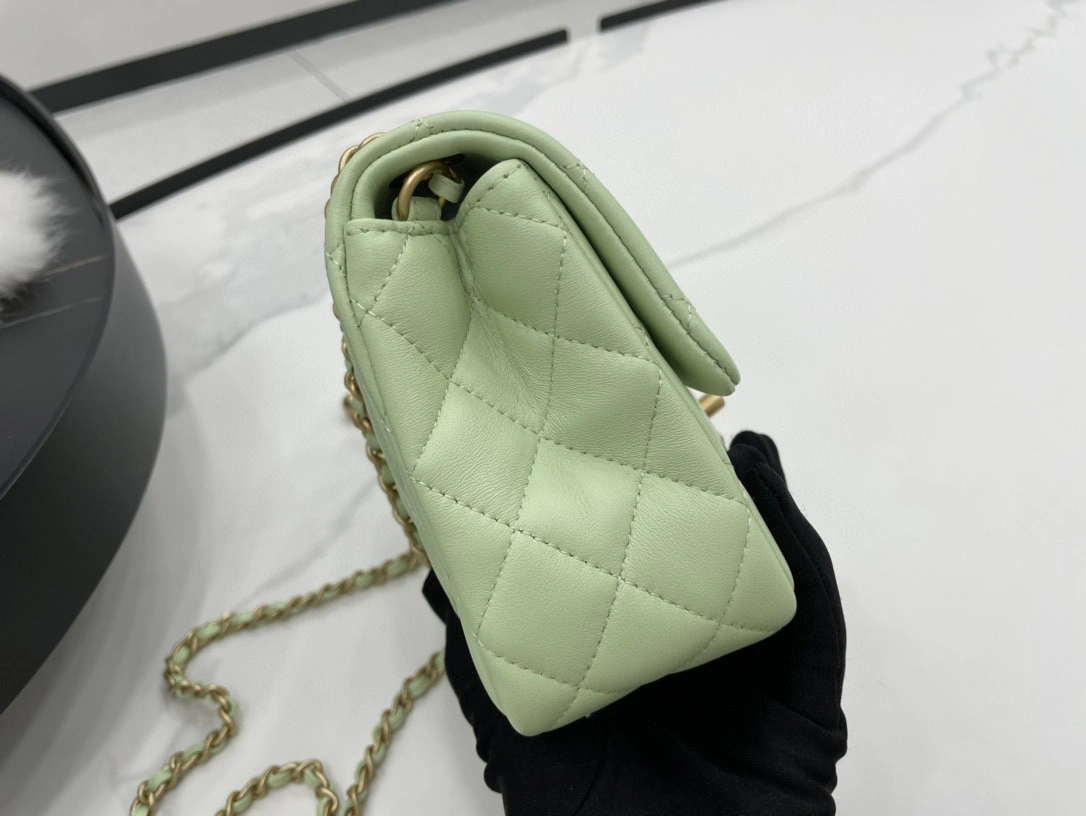 MOMO- AS1786 sheephide item : B-B307M1630