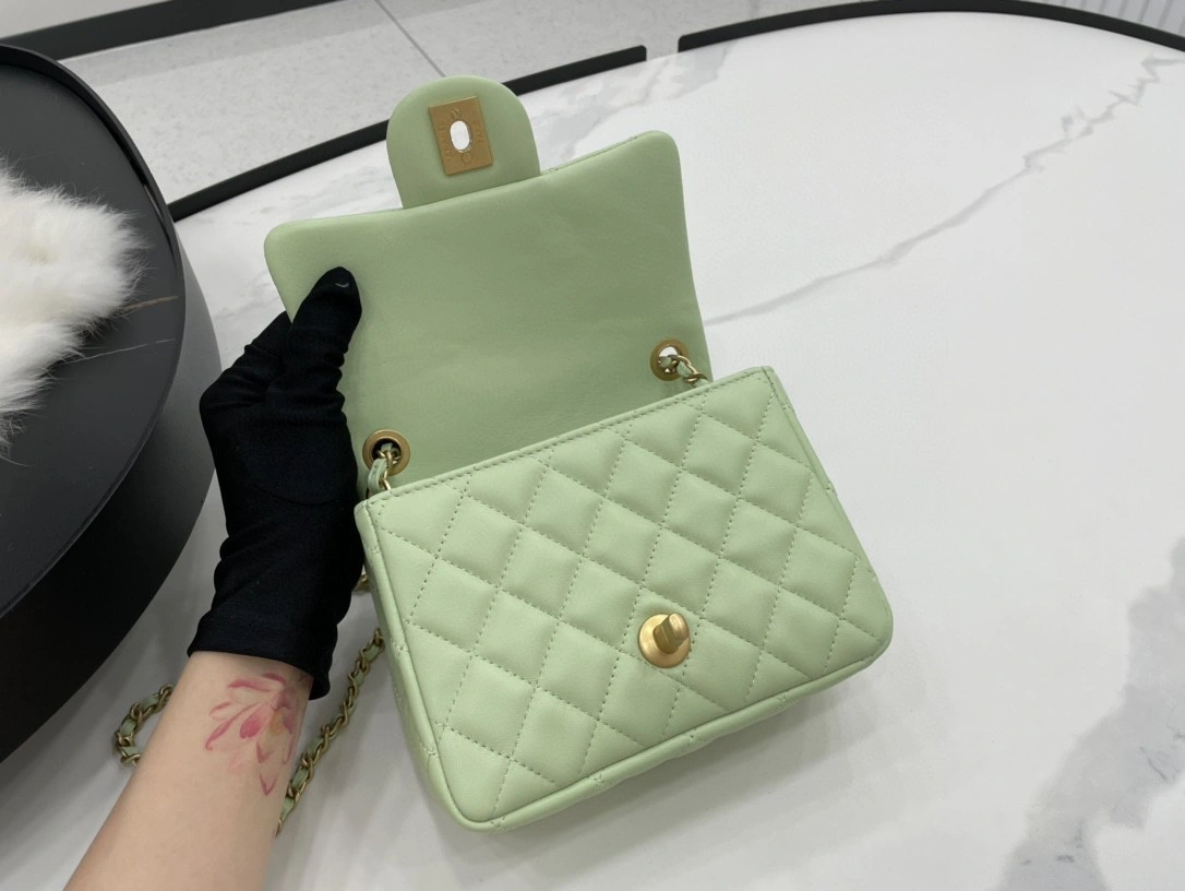 MOMO- AS1786 sheephide item : B-B307M1630