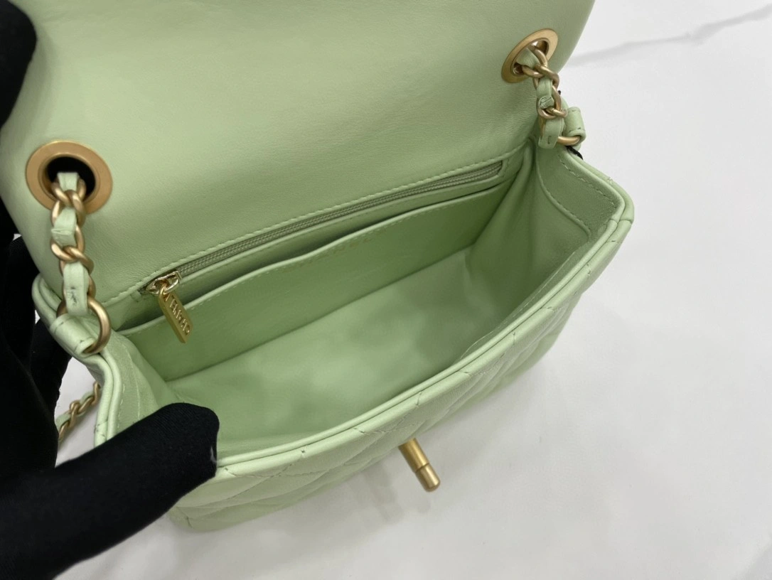 MOMO- AS1786 sheephide item : B-B307M1630
