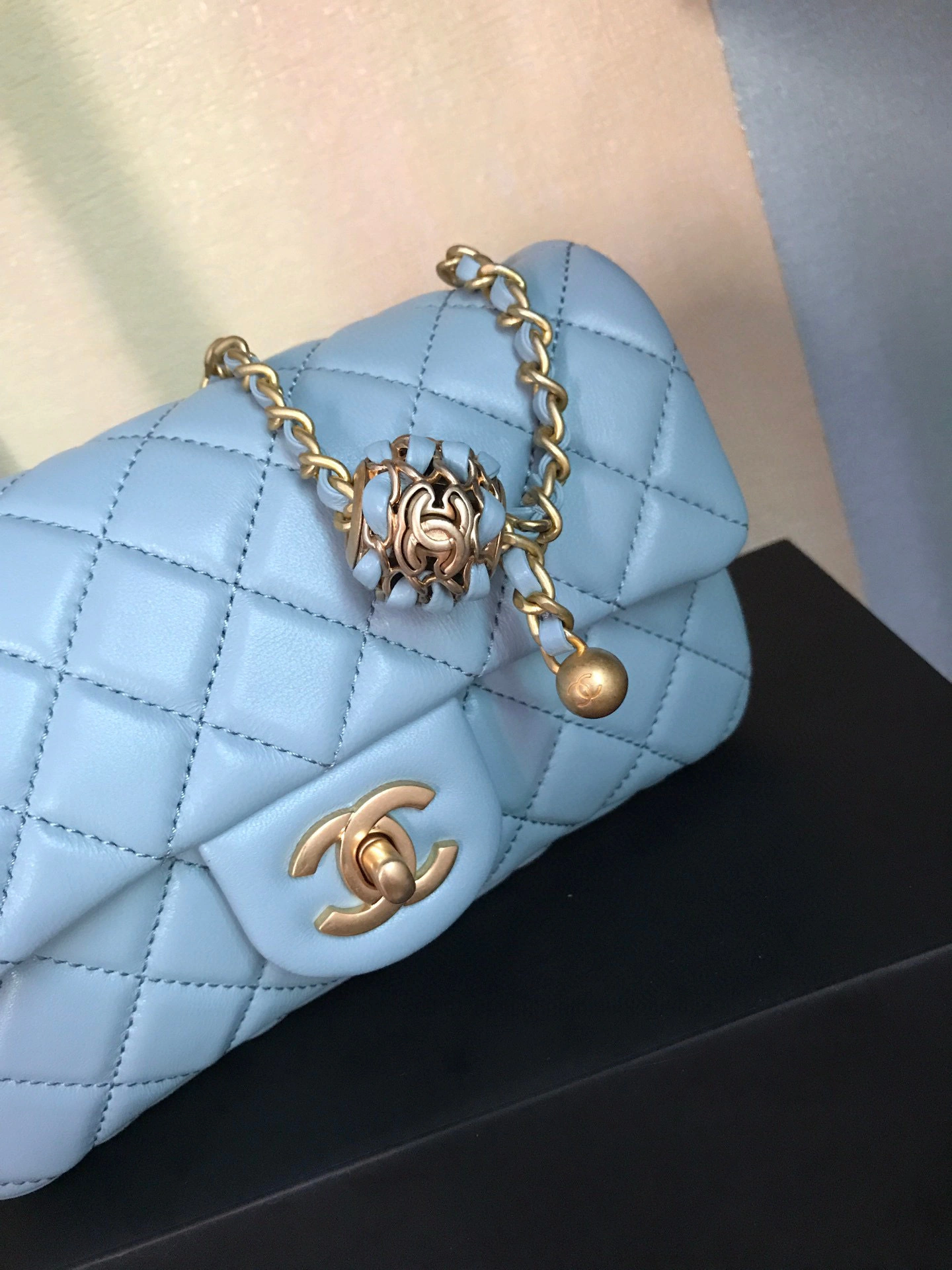MOMO- AS1787-B08034-NH626 sheephide item：B-B307F0928C