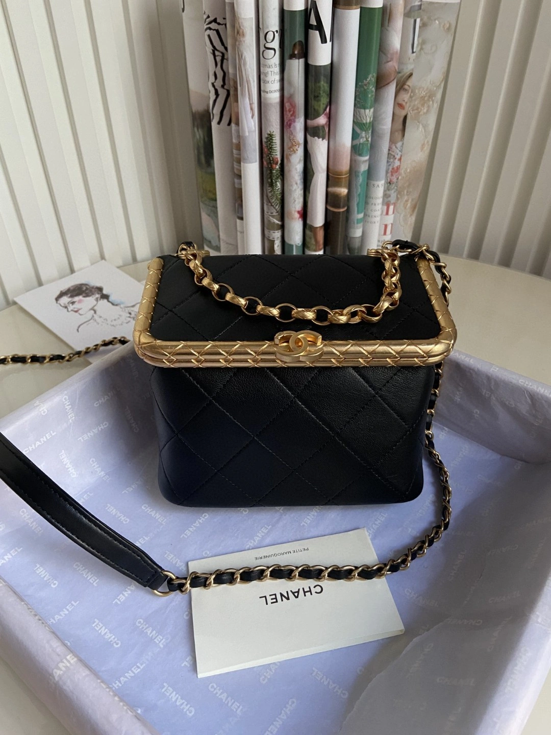 MOMO- AS1886 sheephide item : B-B307M2827