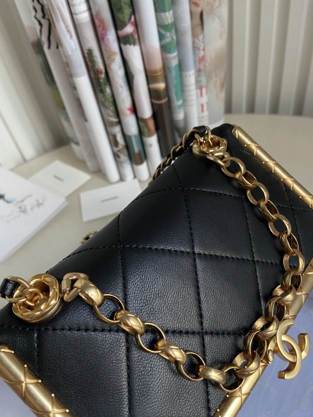 MOMO- AS1886 sheephide item : B-B307M2827