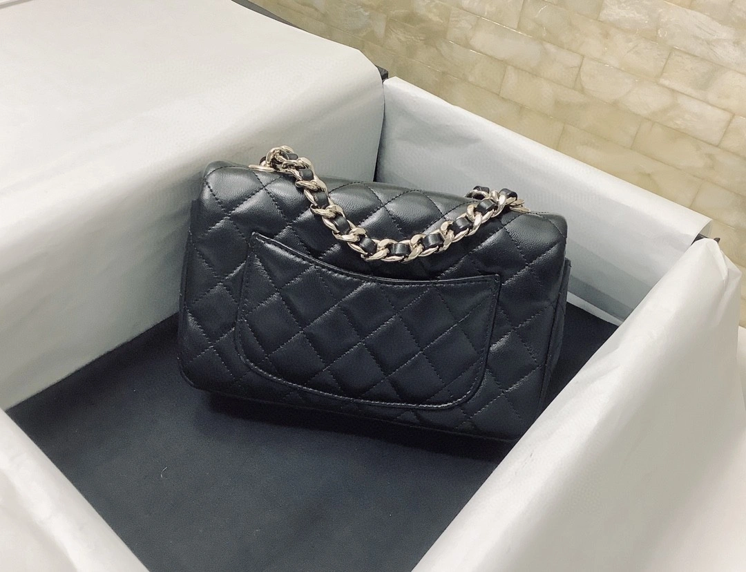 MOMO- AS2326 sheephide item : B-B307M2814