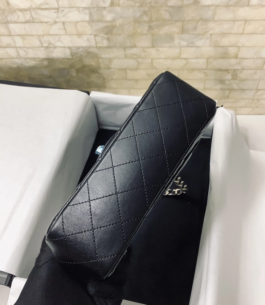 MOMO- AS2326 sheephide item : B-B307M2814