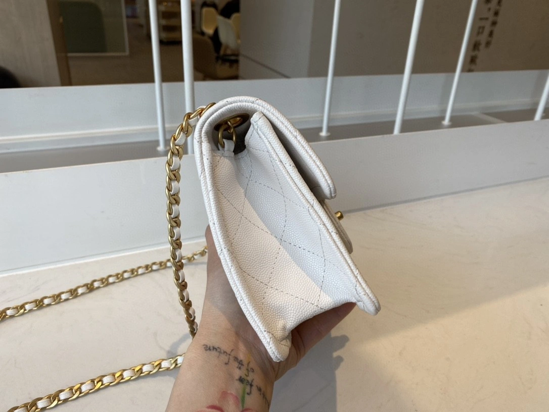 MOMO- AS2356 Calfskin item : B-B370M2810