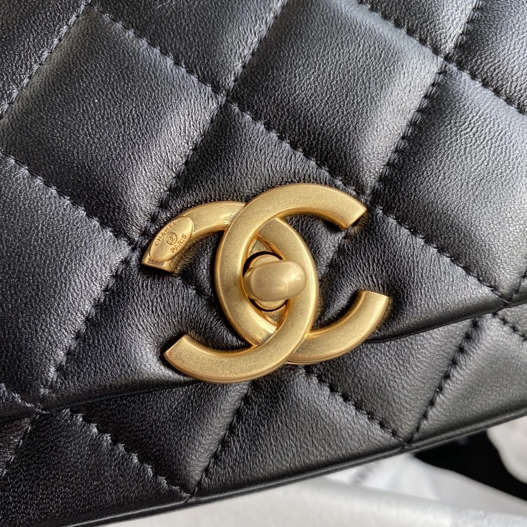 MOMO- AS2387 Lambskin item : B-B370M2046