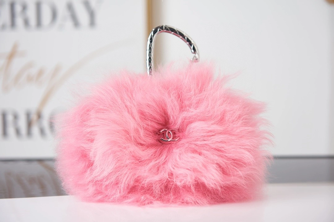 MOMO- AS2397 sheephide item : B-B321B0807