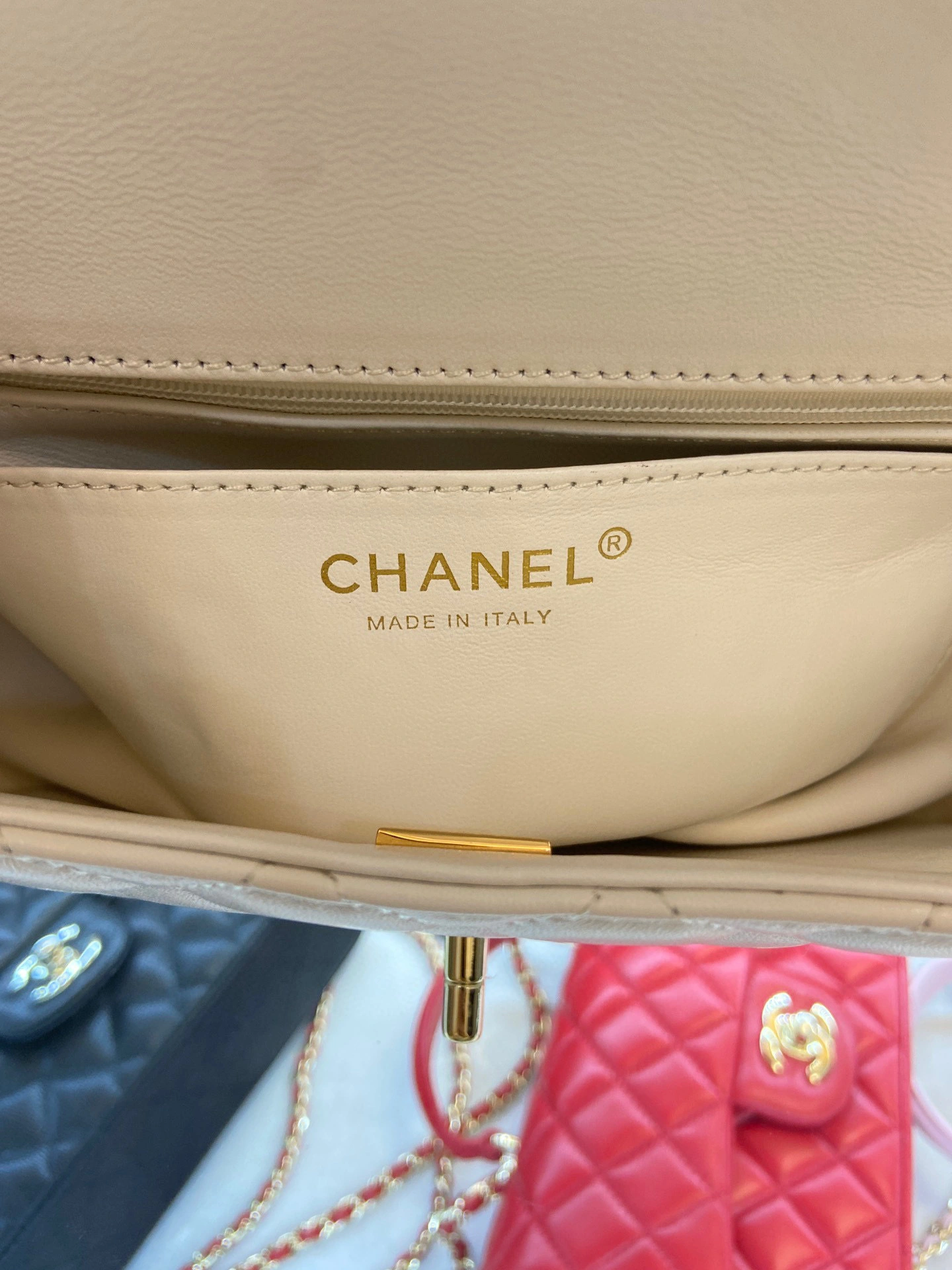 MOMO- AS2431-B07876-10601 Mini CfHandle sheephide item：B-B000E2544C