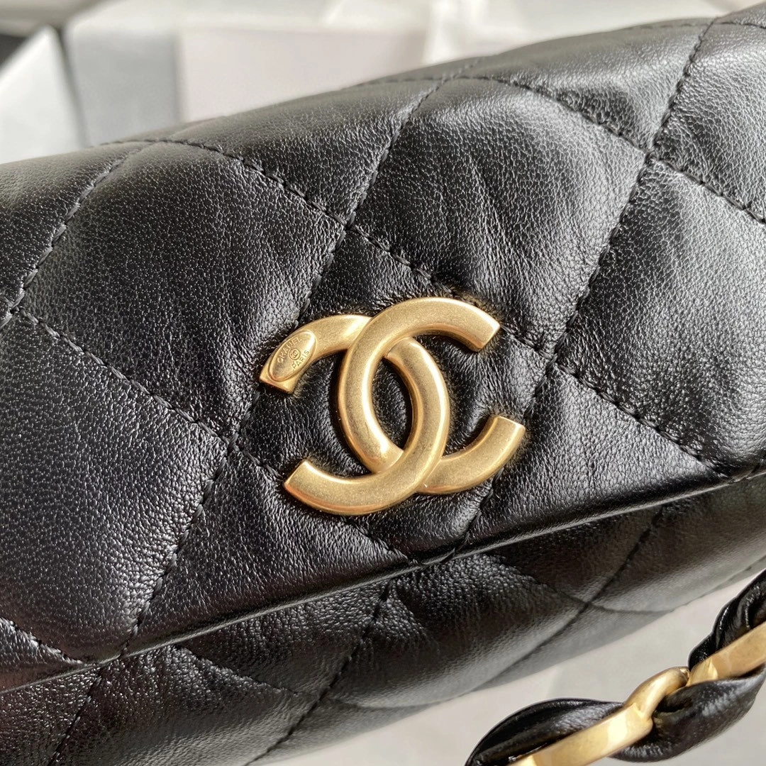 MOMO- AS2479 Lambskin small hobo bag item : B-B00M2001