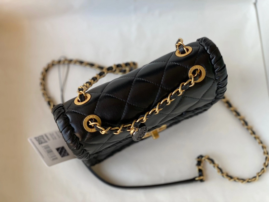 MOMO- AS2495-B07252-94305 sheephide item：B-B370F1005C