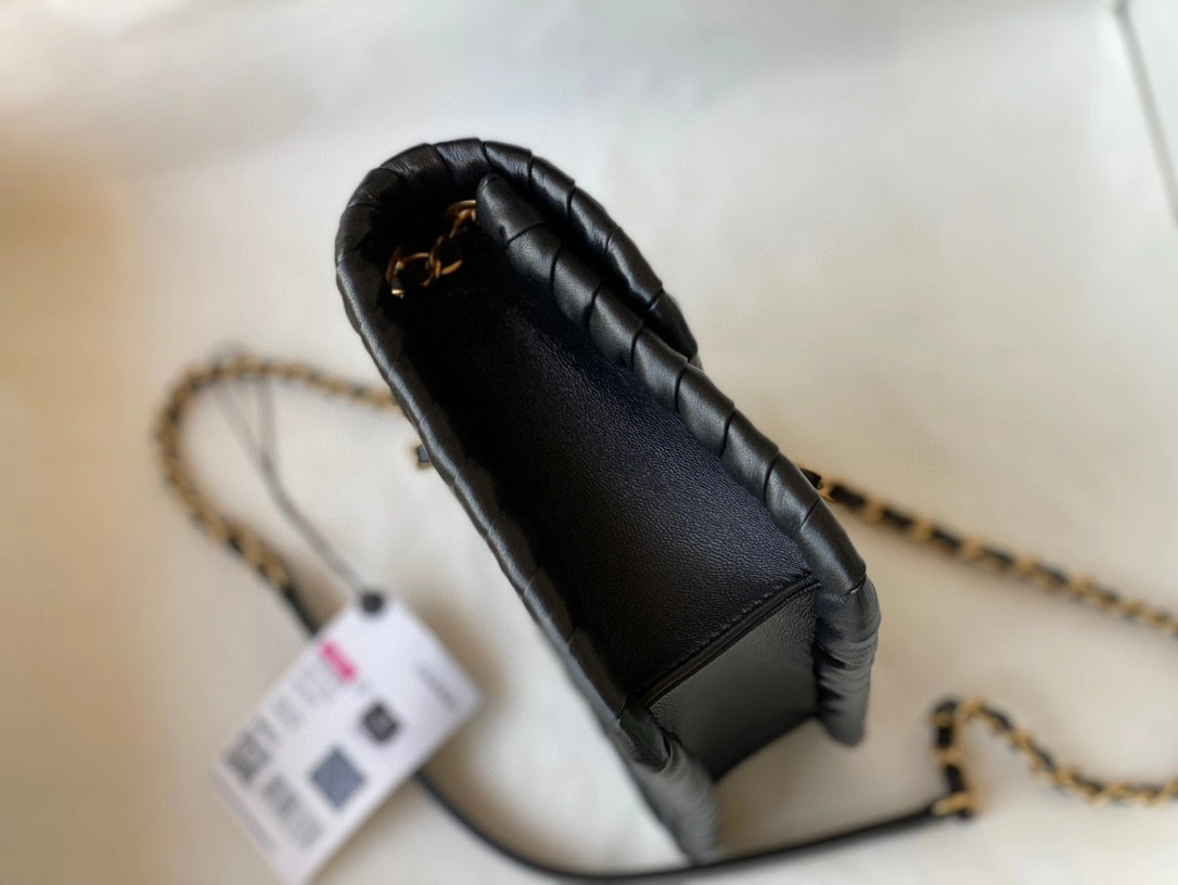 MOMO- AS2495-B07252-94305 sheephide item：B-B370F1005C