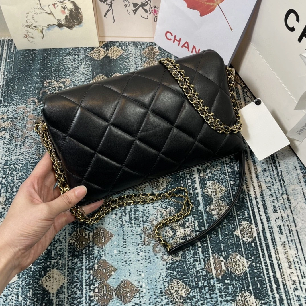 MOMO- AS2563 sheephide item : B-B307M1627