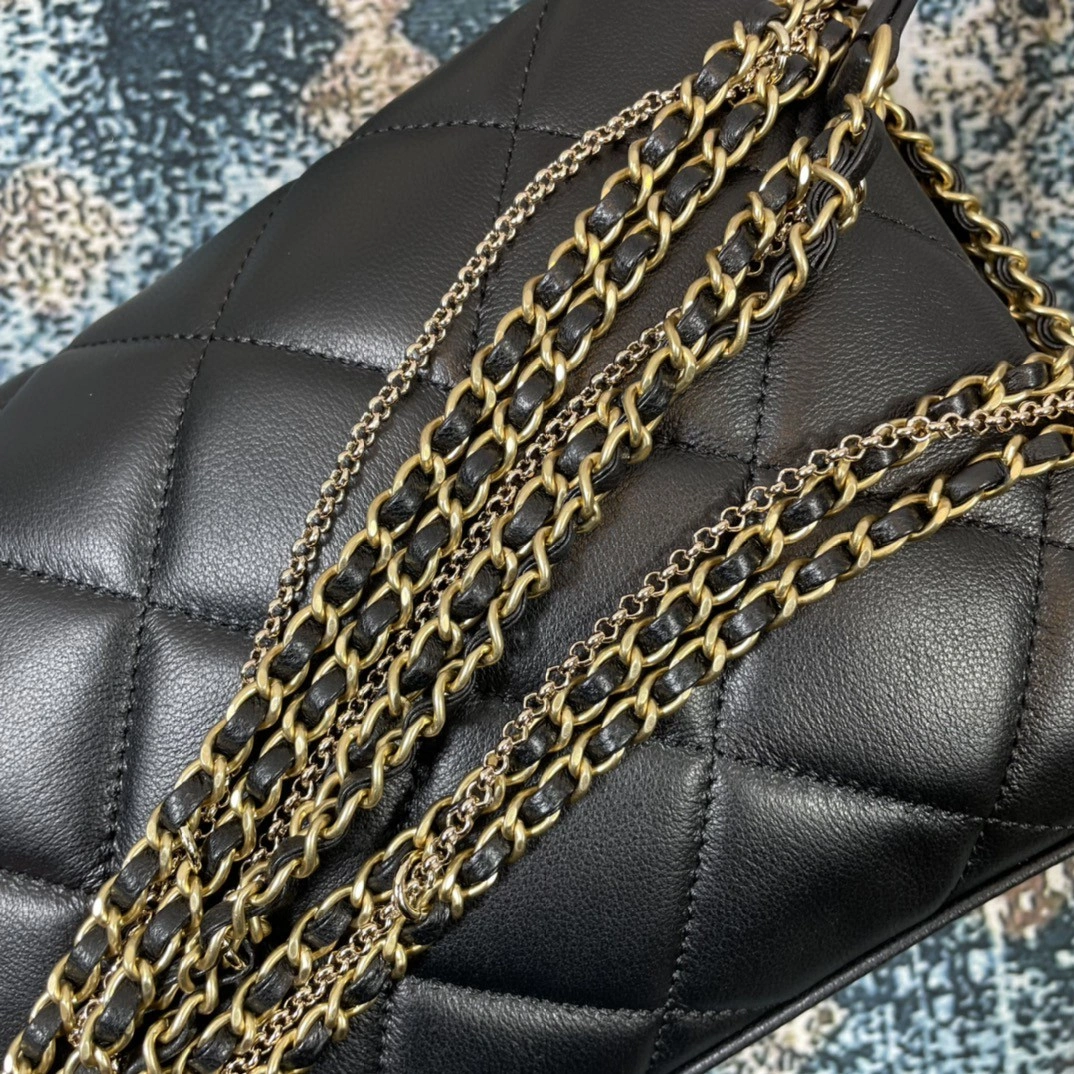 MOMO- AS2563 sheephide item : B-B307M1627