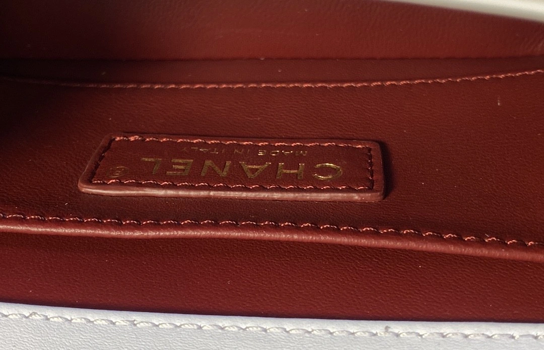 MOMO- AS2615 Calfskin item : B-B221M1935