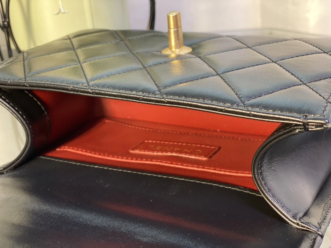 MOMO- AS2615 Calfskin item : B-B221M1938