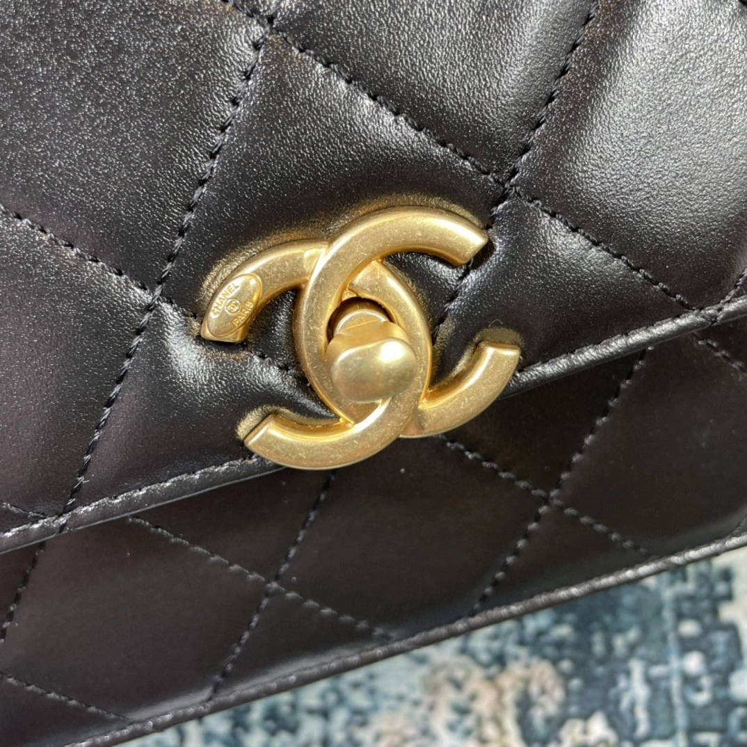 MOMO- AS2649 Calfskin item : B-B00M1822