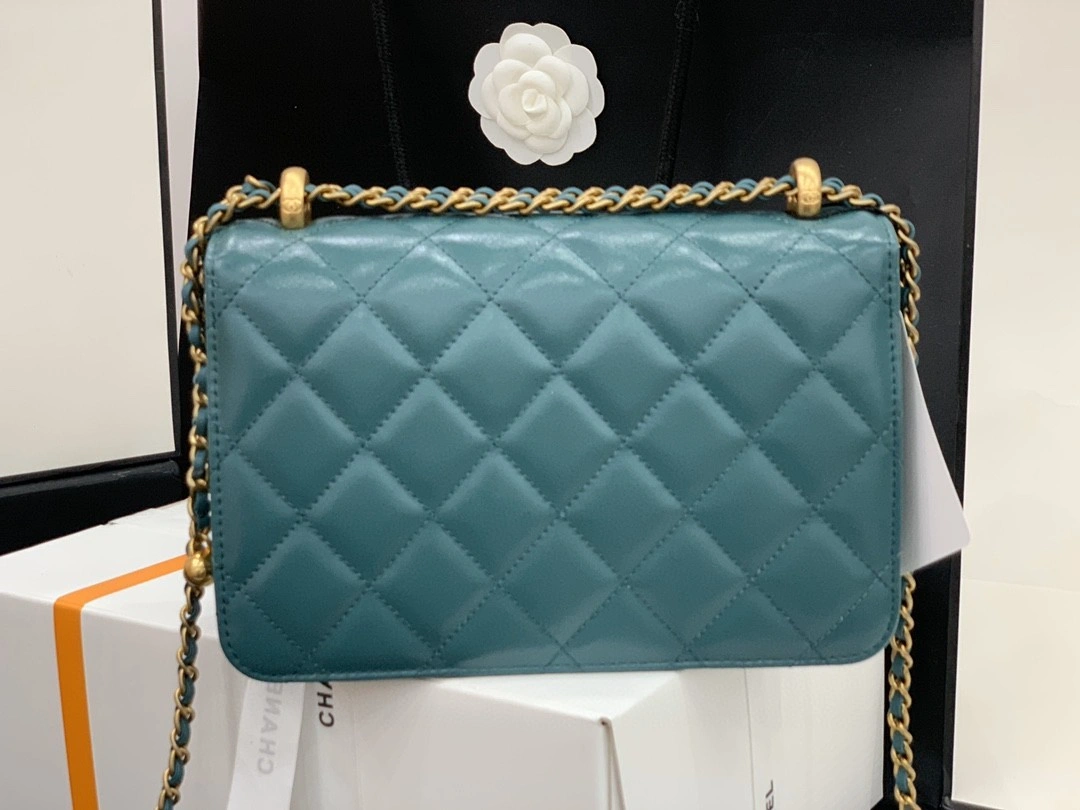 MOMO- AS2649 cowhide item : B-B00M1827