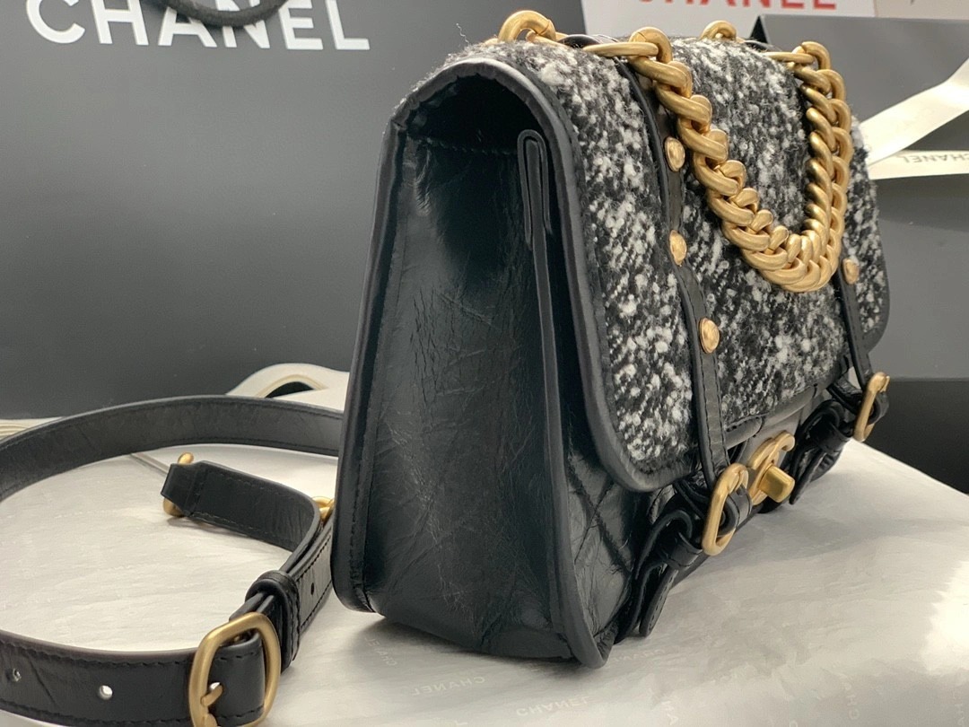MOMO- AS2696 cowhide item : B-B00M1937