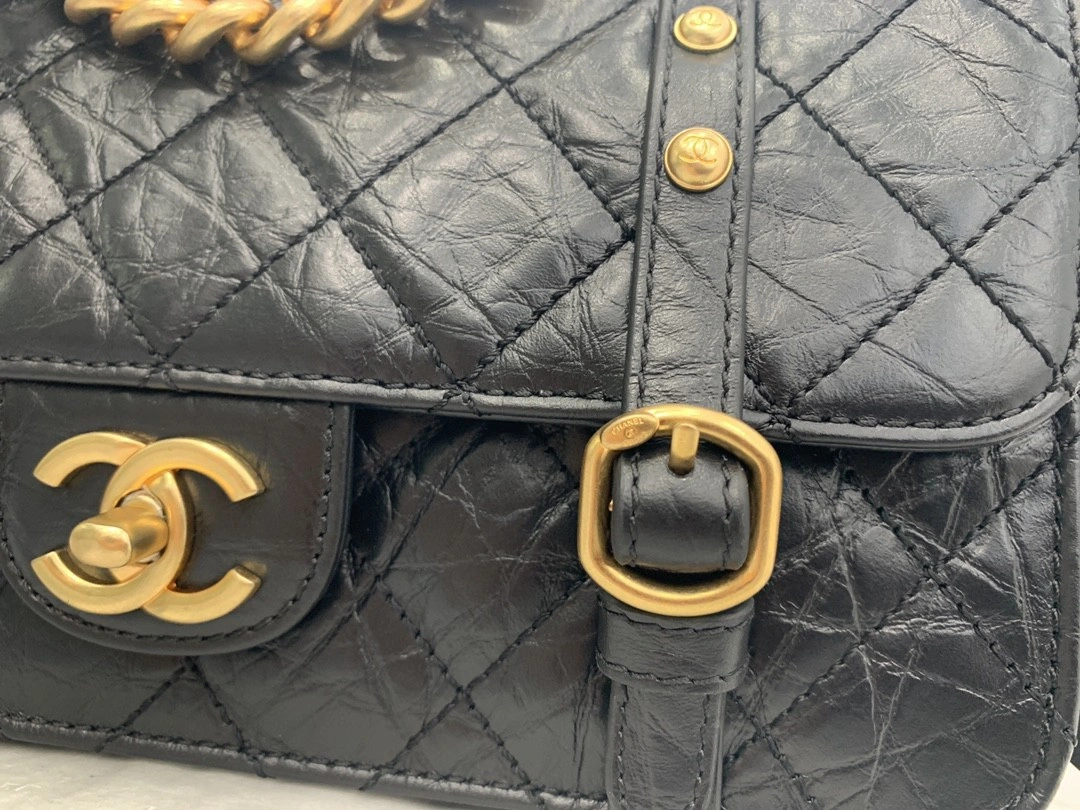 MOMO- AS2696 cowhide item : B-B00M1942