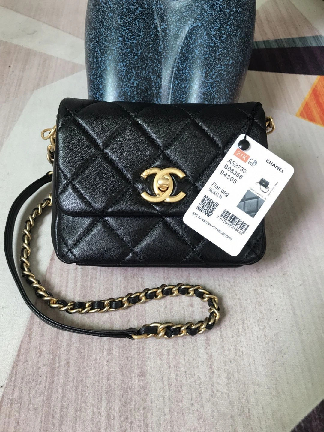 MOMO- AS2733 sheephide item : B-B00M1625