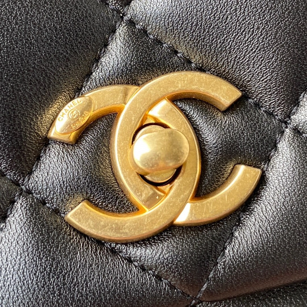 MOMO- AS2734 sheephide item : B-B00M2006