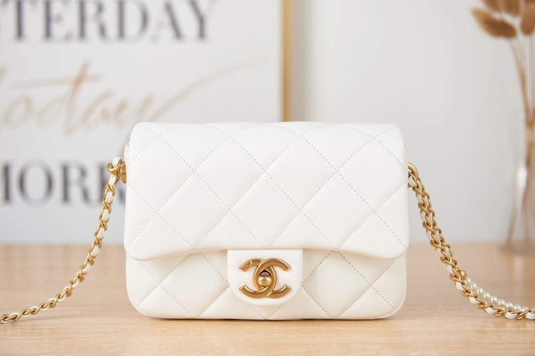 MOMO- AS2855 sheephide item : B-B307M1649