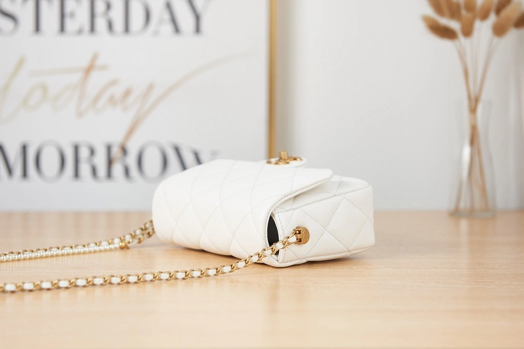 MOMO- AS2855 sheephide item : B-B307M1649