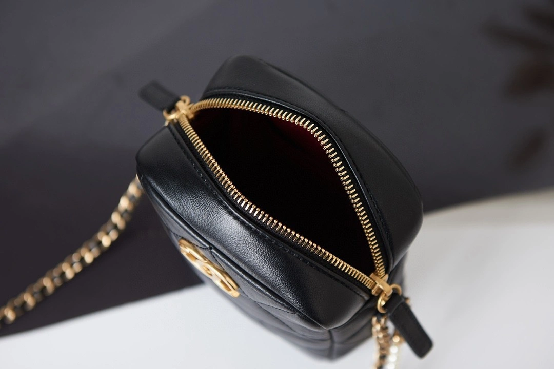 MOMO- AS2857 sheephide item : B-B307M1914